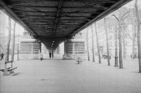 [Metro viaduct, line 2]
