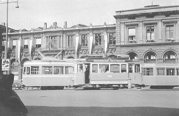 [Old & New Zurich trams]