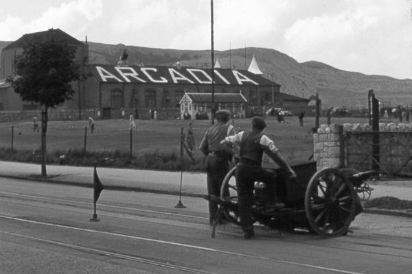 [rail grinding, Craig-y-Don]